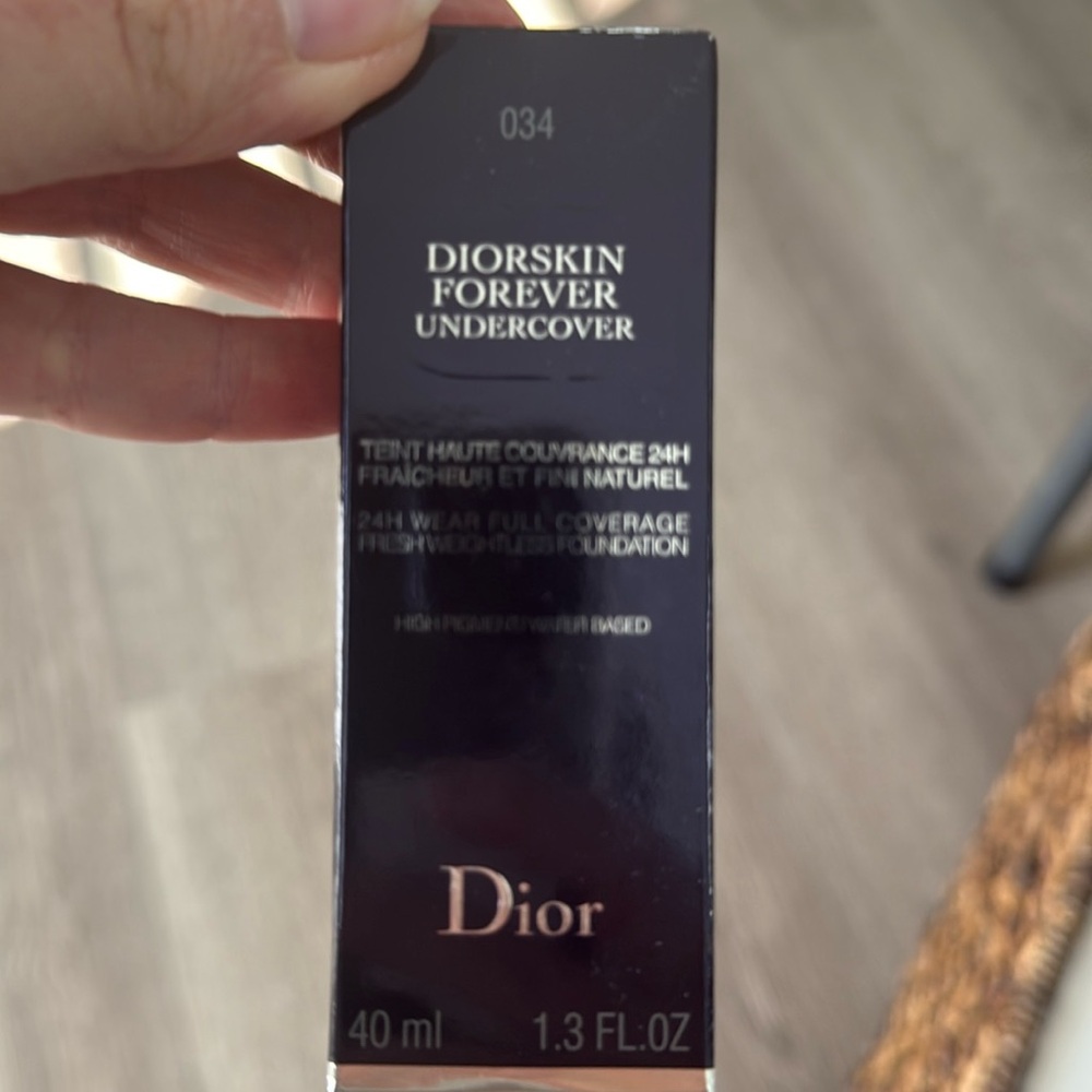 NIB Dior Forever Undercover Foundation 034 Almond Beige